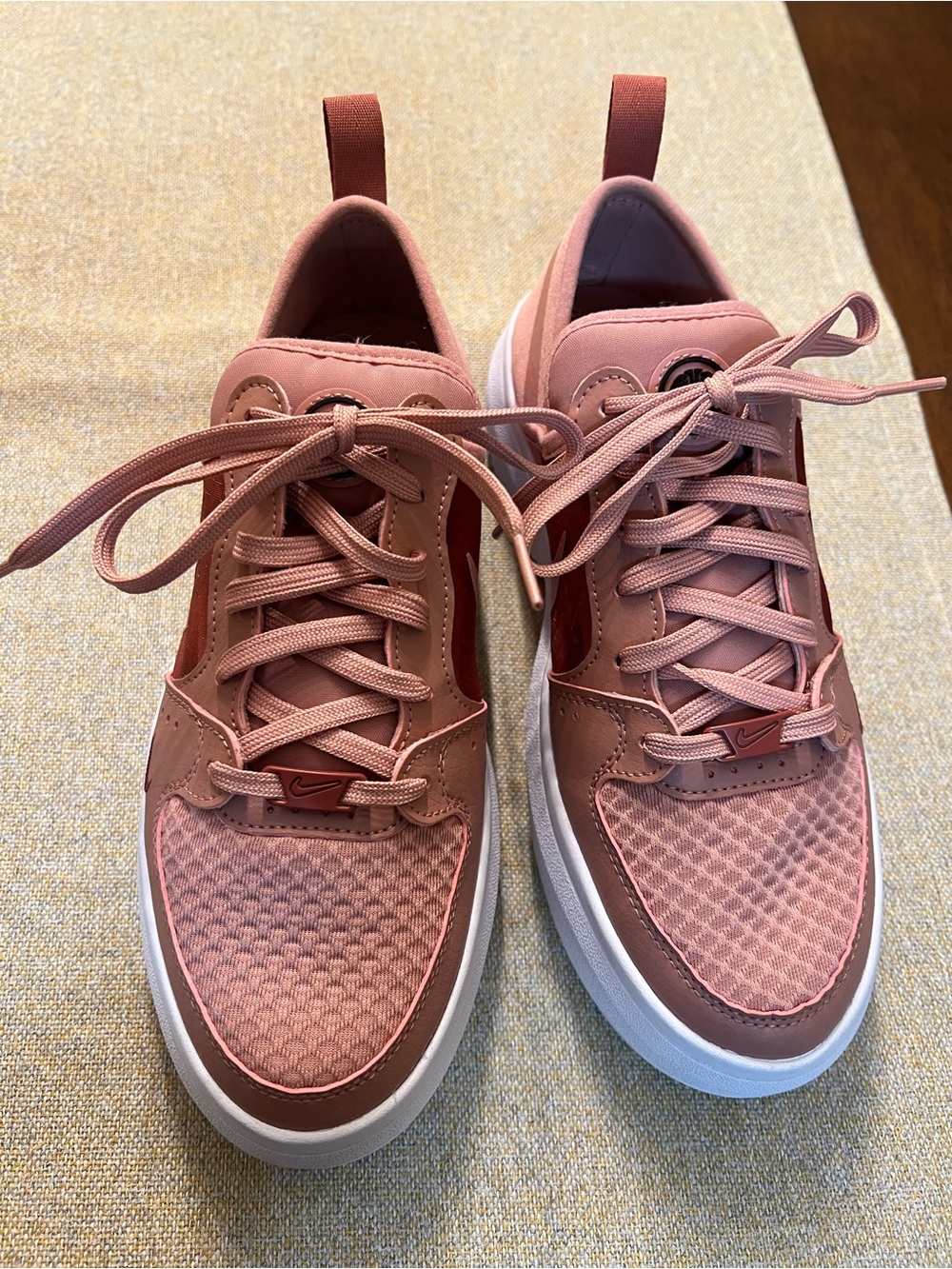 ❤️ Nike Womens Court Vision Alta Platform